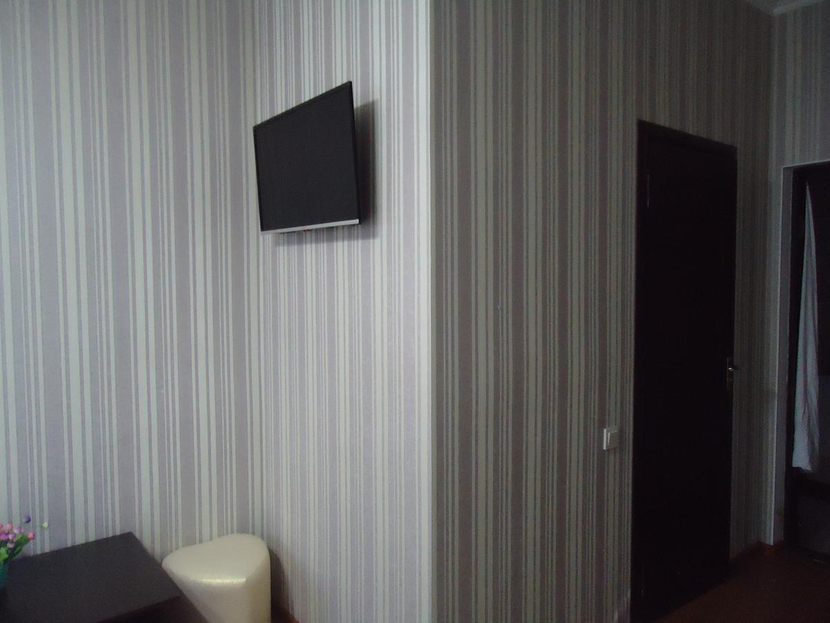 Tumar Hotel Bishkek Ngoại thất bức ảnh